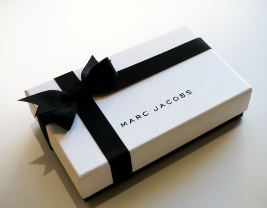 marc jacobs packaging